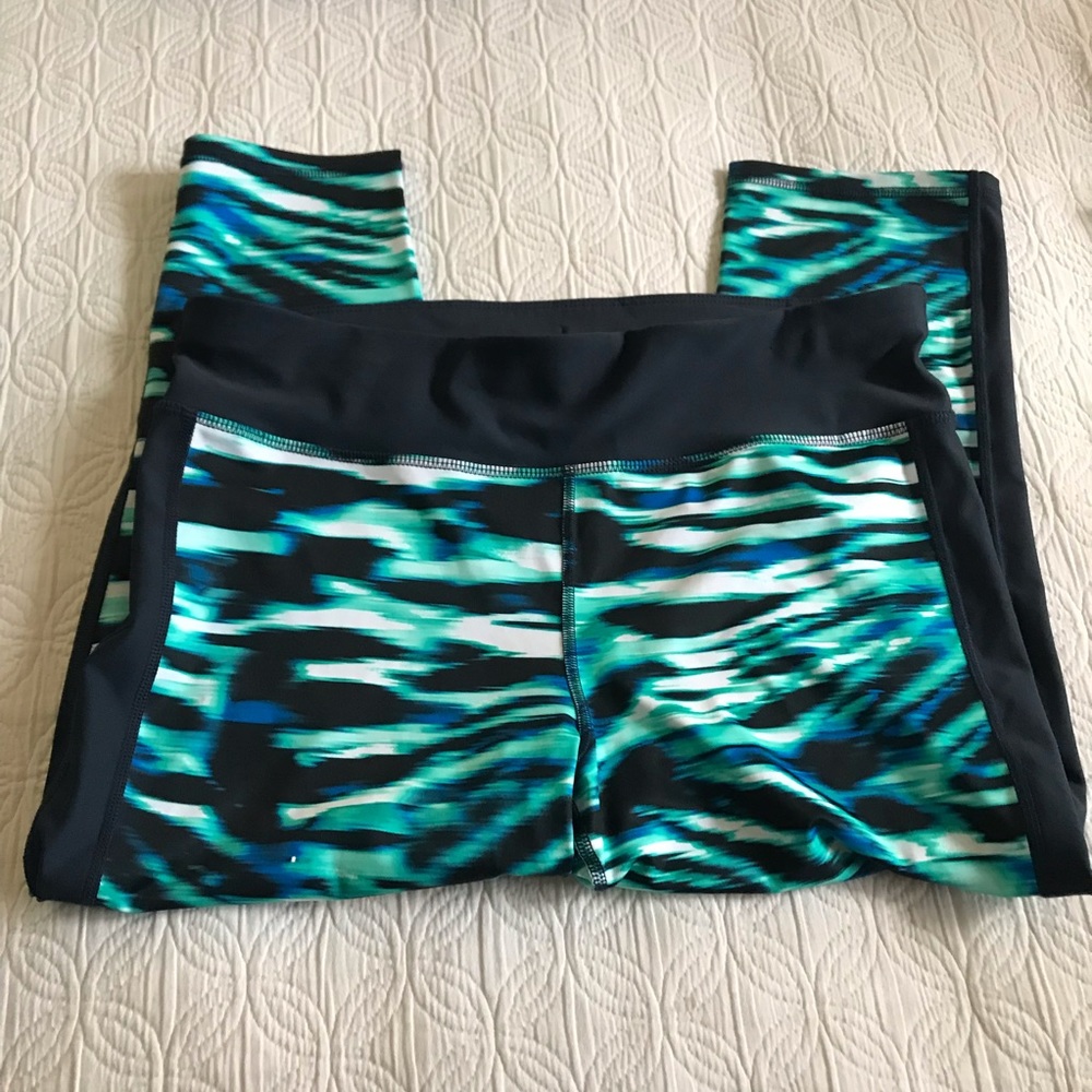 Xersion Capris - Picture 4 of 7